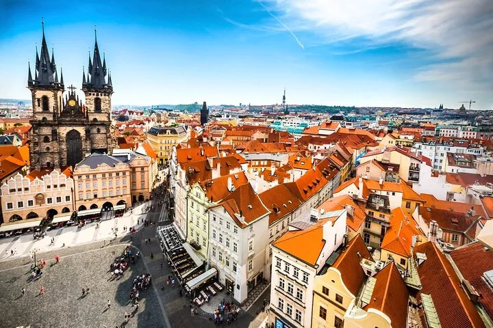 Old Town Hall and the Astronomical Clock on a 2-hour Prague Jewish Quarter tour